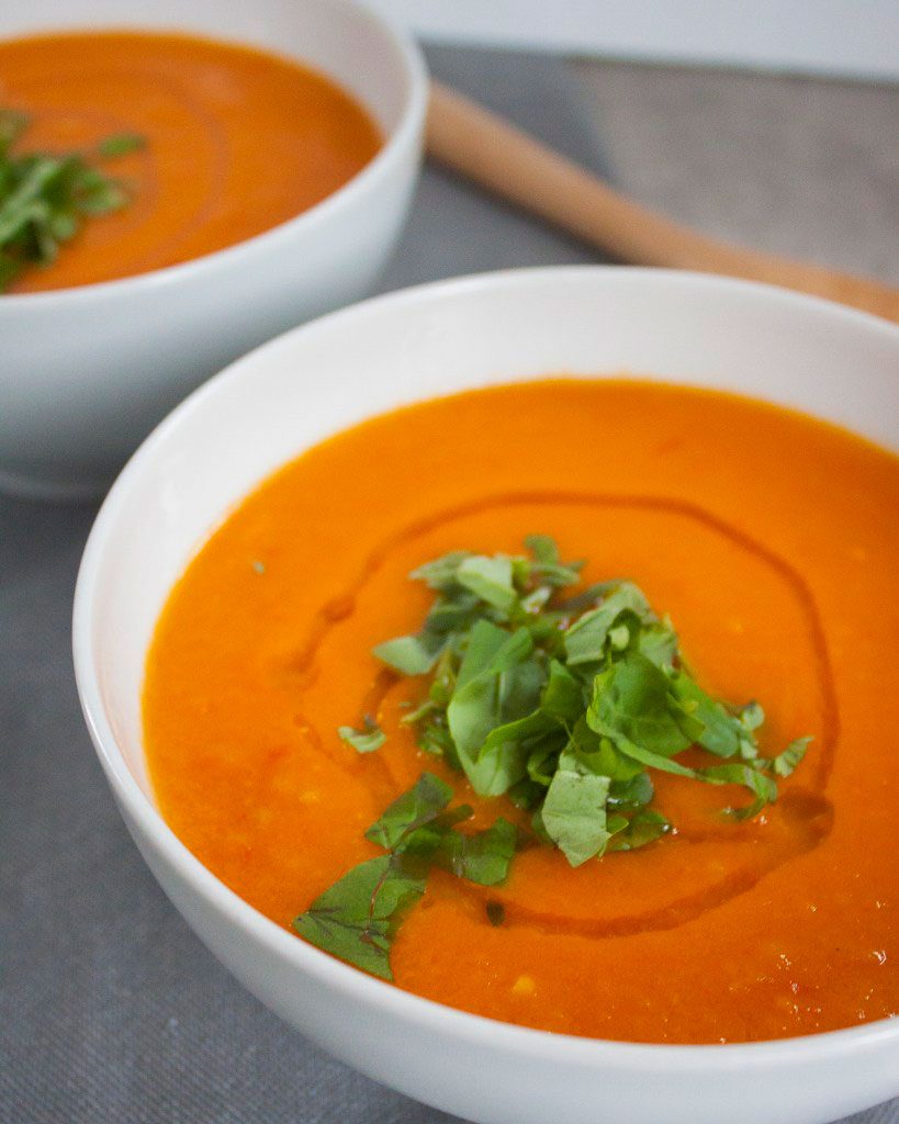 Vicky van Dijk | Tomatensoep met gegrilde paprika's