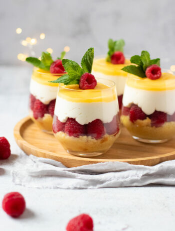 Mini-trifles met limoncello, lemoncurd & frambozen